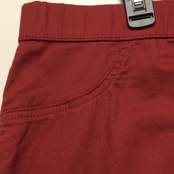 Brick red short summer skirt with elastic waist. - Picture 6 of 8
